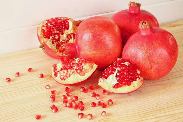 Rosh hashanah (jewesh New Year holiday) concept - pomegranate — Stock Photo, Image