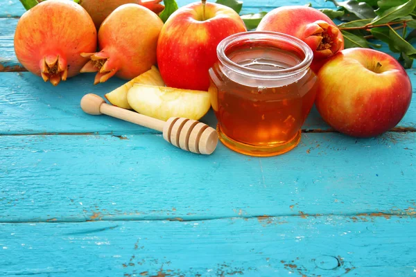 Rosh hashanah (Yahudi Yeni Yıl Tatili) konsepti. Geleneksel semboller.