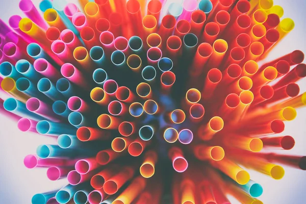 Вид зверху зображення барвистих соломин. абстрактний або партійний концепт — стокове фото