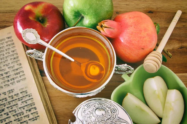 Rosh hashanah (Yahudi yeni yıl tatili) kavramı