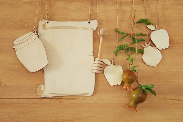 Rosh hashanah (jewish New Year holiday) concept. Traditional symbols — Stock Photo, Image