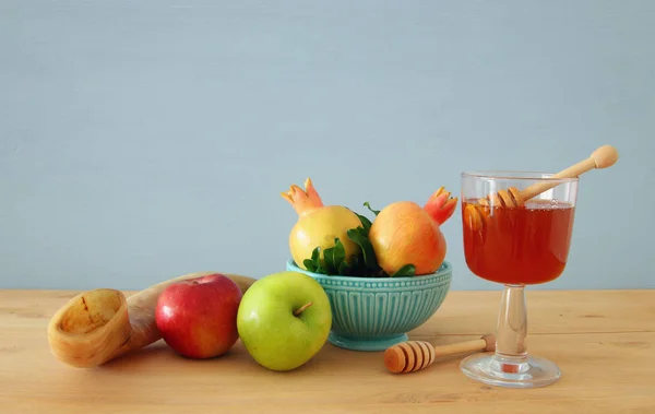 Rosh hashanah (Yahudi yeni yıl tatili) kavramı — Stok fotoğraf