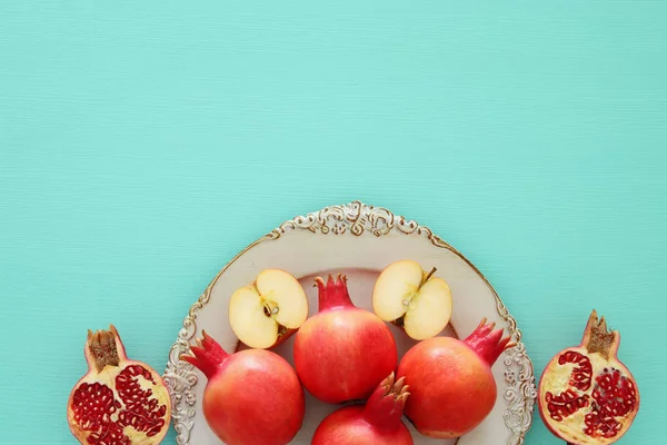 Rosh hashanah (Yahudi Yeni Yıl Tatili) konsepti. Geleneksel semboller