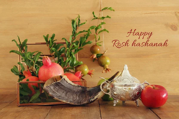 Rosh hashanah (Yahudi Yeni Yıl Tatili) konsepti. Geleneksel semboller