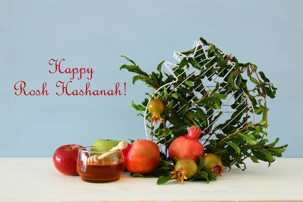 Rosh hashanah (Nouvel An juif vacances) concept. Symboles traditionnels — Photo