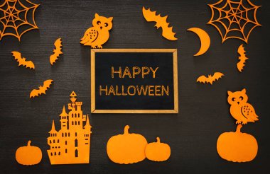 Cadılar Bayramı tatil kavramı üstten görünüm sahne