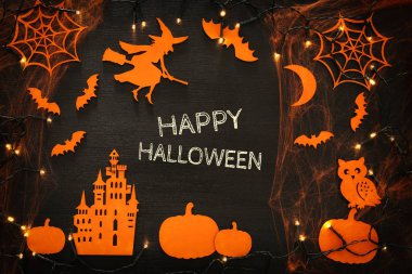 Cadılar Bayramı tatil kavramı üstten görünüm sahne