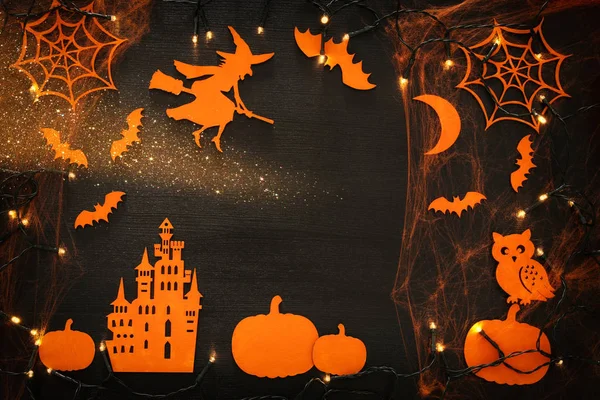 Cadılar Bayramı tatil kavramı üstten görünüm sahne