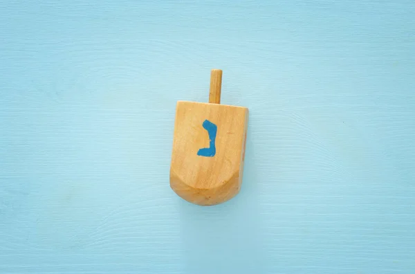 Férias judaicas Hanukkah imagem de fundo com top spinnig tradicional — Fotografia de Stock