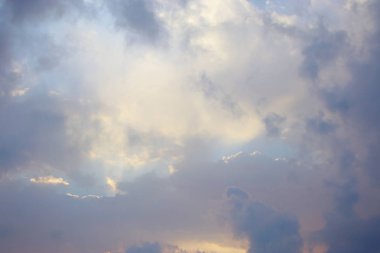 gündoğumu gökyüzü bulutlu görüntüsünü