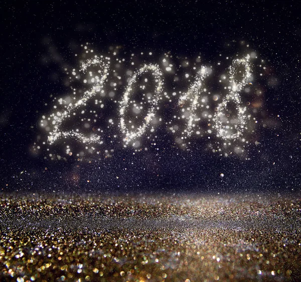 Mutlu yeni yıl 2018 glitter ile arka plan ışıklar. de-odaklı.