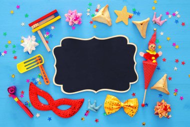 Purim kutlama kavramı (Yahudi karnaval tatil). Üstten Görünüm.