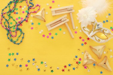 Purim kutlama kavramı (Yahudi karnaval tatil). Üstten Görünüm.