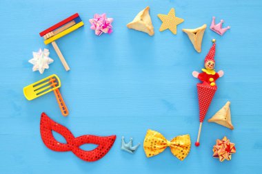 Purim kutlama kavramı (Yahudi karnaval tatil). Üstten Görünüm.