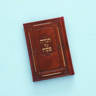 Pesah kutlama kavramı (Yahudi Fısıh Bayramı). Geleneksel