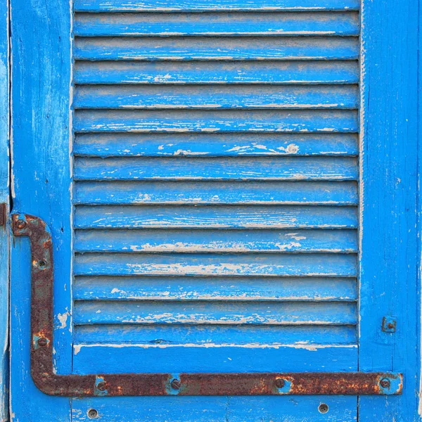 Fundo de textura de madeira grunge velho com persianas. parte da antiga porta velha. Para fotografia cenário do produto . — Fotografia de Stock