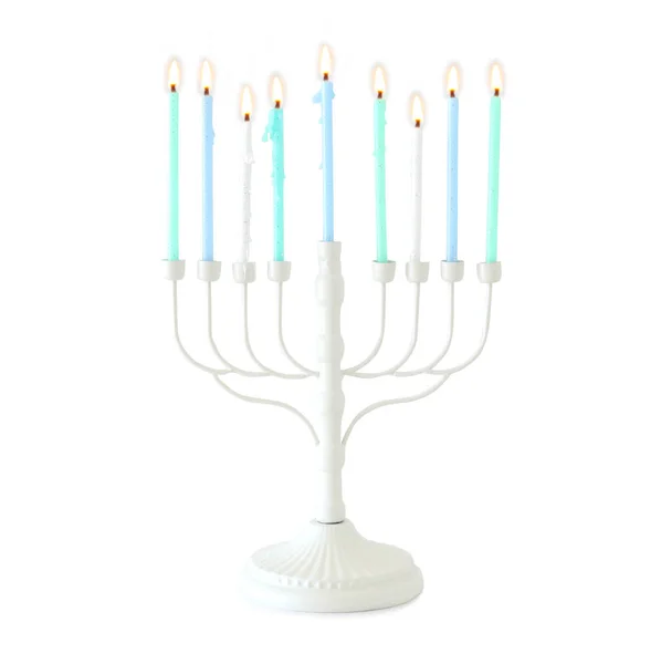 Religionsbild des jüdischen Feiertags Chanukka mit weißer Menora (traditionellem Leuchter) und bunten Kerzen auf weißem Hintergrund — Stockfoto