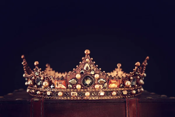 Medieval crown Stock Photos, Royalty Free Medieval crown Images |  Depositphotos