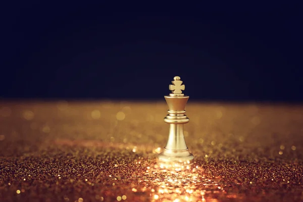 チェスゲームのイメージ。ビジネス、競争、戦略、リーダーシップ、成功の概念 — ストック写真