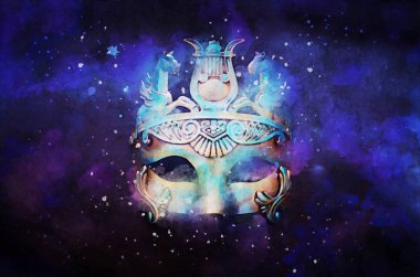 suluboya stili ve zarif ve zarif Yunan veya Roma Venedik maskesinin soyut görüntüsü