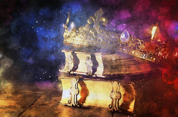 Watercolor style and abstract image of beautiful queen/king crown. fantasy medieval period — Stock Photo, Image