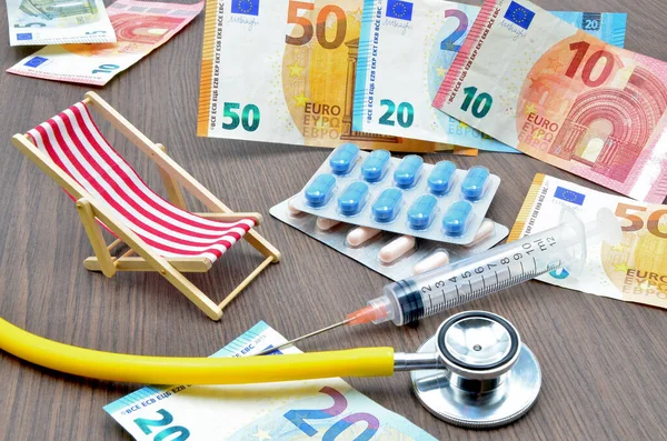 Hastane doktoru masası tıbbi manzarası