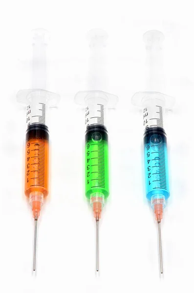 Injections Colorées Vaccin Sur Blanc — Photo