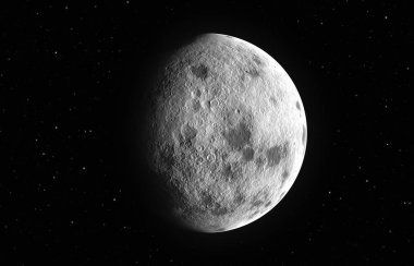 Karanlıktaki ay gezegeni