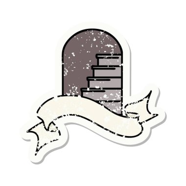 Eski bir çıkartma ve basamaklara açılan bir kapı.