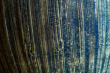 Çiçek saksısının desenli kısmı