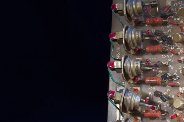 Noel 'li radyo panosu kapatın.