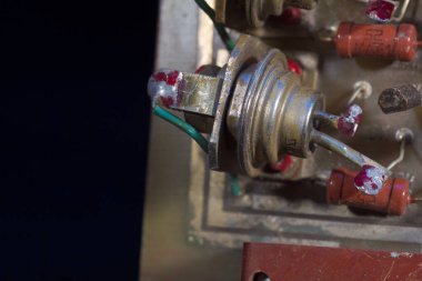 Noel 'li radyo panosu kapatın.