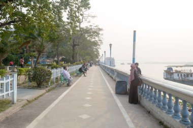 Milenyum Eko Turizm Parkı ve Riverside Güzellik Merkezi 'nin muhteşem manzara fotoğrafçılığı sakin ve rahat bir akşamda. Gün batımında park birçok ziyaretçiyi çeker. Ünlü.