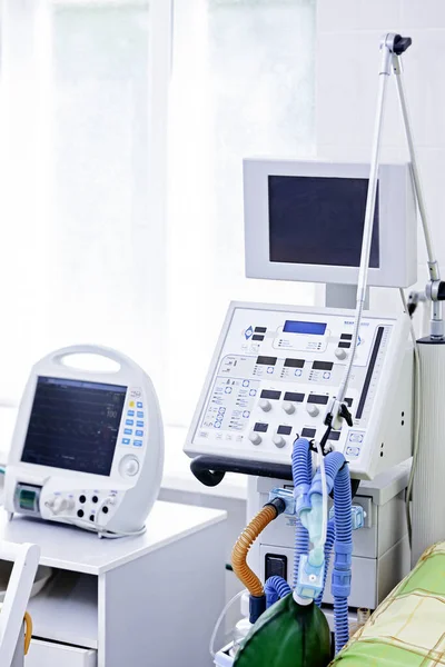hospital reanimation, artificial lung ventilation device equipment