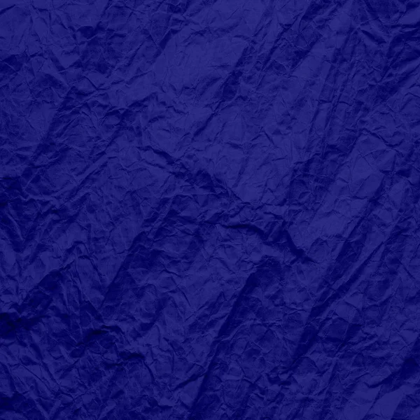 Голубая морщинистая оберточная бумага. Текстура крафтовой бумаги фантомного голубого цвета. Переработанная бумага . — стоковое фото