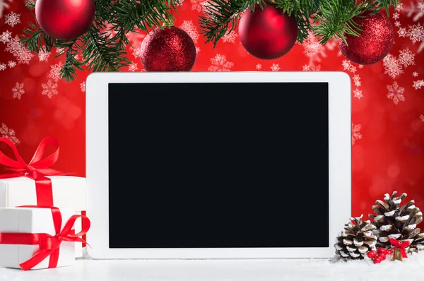 Boş ekranlı Noel dijital tablet — Stok fotoğraf