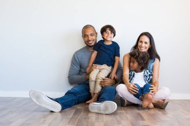 Çocuklu mutlu bir aile