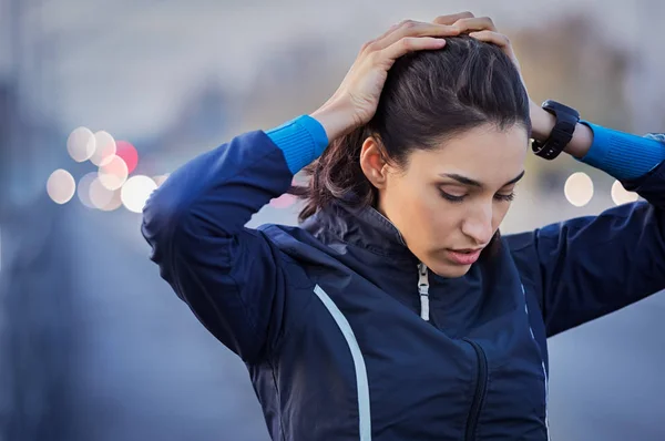 Fitness ragazza a riposo — Foto Stock