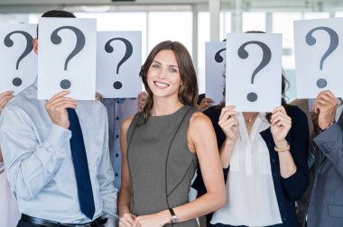 kalabalık dışarı ayakta