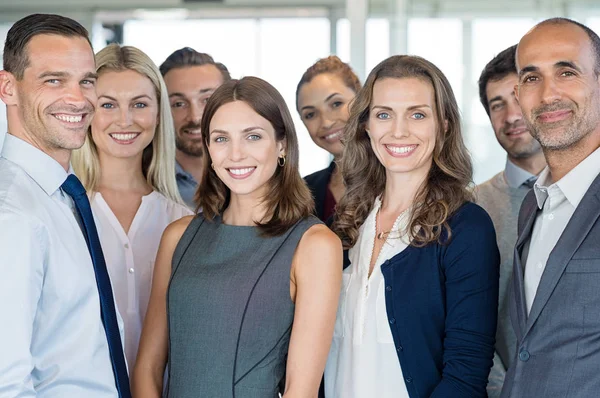 Team van mensen uit het bedrijfsleven — Stockfoto
