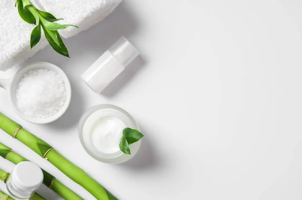 Moisturizer with bamboo sticks — Stock Photo, Image