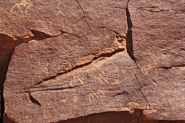 Prehistry paintings in the desert Wadi Rum, Jordan — Stock Photo, Image