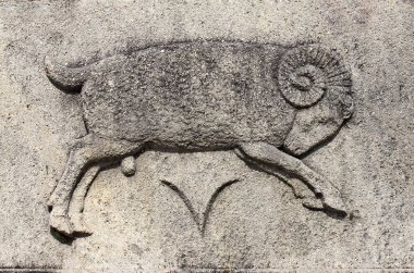 Zodyak - Koç veya Ram, bir taş kabartma 