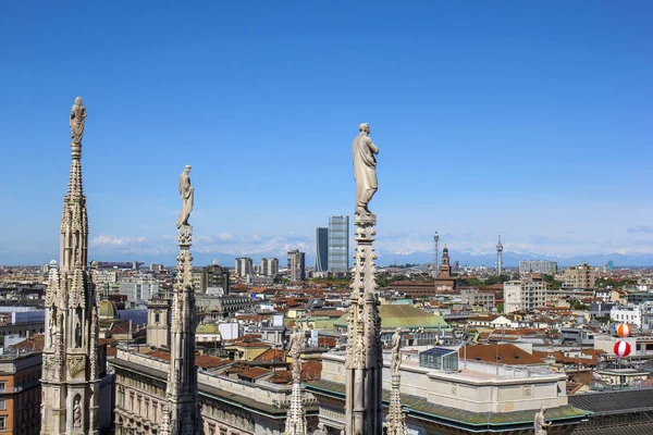 Hotel Milan city oglądany z góry Katedra w Mediolanie — Zdjęcie stockowe