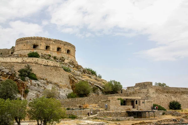 Fort op de verlaten eiland Spinalonga, Kreta, Griekenland — Stockfoto