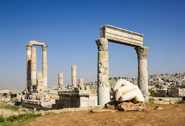 Tempel av hercules på citadellet amman, Jordanien — Stockfoto
