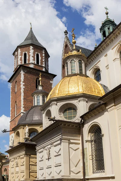 Basilica of St Stanislaw and Castle Cathedral, Krakow, Poland — Stock Photo, Image