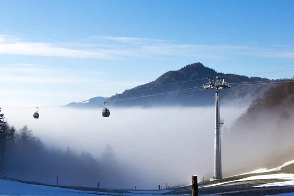 Cable Car Mistige Winterochtend Alpen Weissenstein Berg Solothurn Zwitserland — Stockfoto