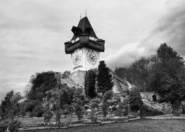 Старая Часовая Башня Мбаппе Австрия Черно Белая Версия — стоковое фото