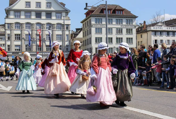 Zurigo Svizzera Aprile 2017 Sfilata Sechselauten Sechselauten Una Tradizionale Festa — Foto Stock